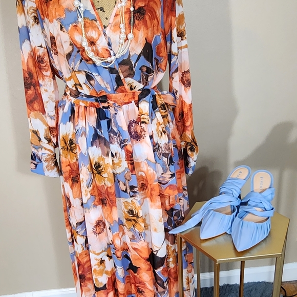 Kate & Kelly Orange Flora Maxi dress: size 8. - Picture 4 of 5